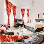 Old Town Square Royal Apartment
