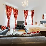 Old Town Square Royal Apartment